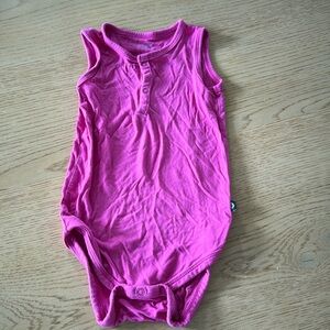 Kyte Baby Sleeveless Onesie (6-12 months)